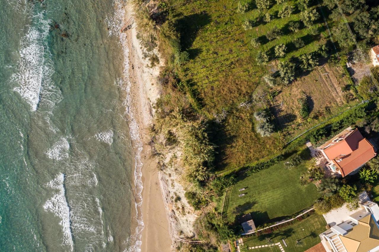 Villa Beachfront Meliti *